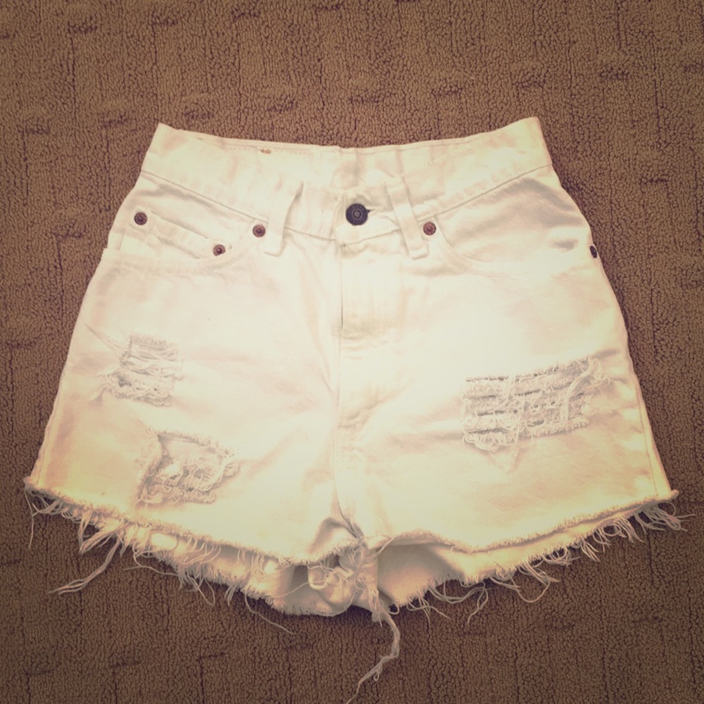 Levi’s High waist shorts
